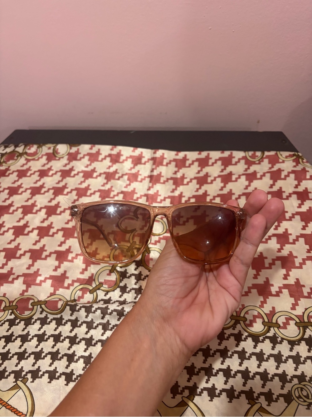 Women's Sunglasses - Fashionable UV Shades amber color